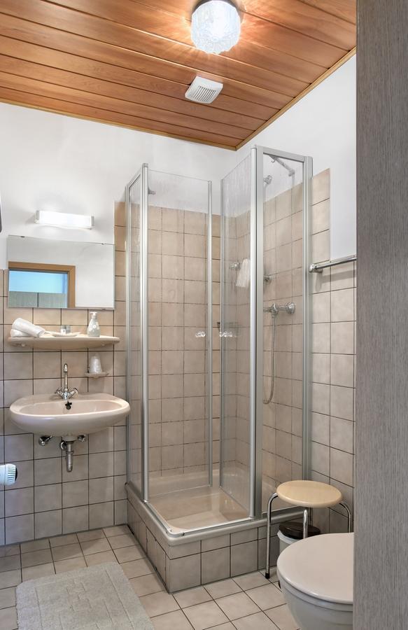 Pension "Haus Am Walde" Brodenbach, Mosel 外观 照片